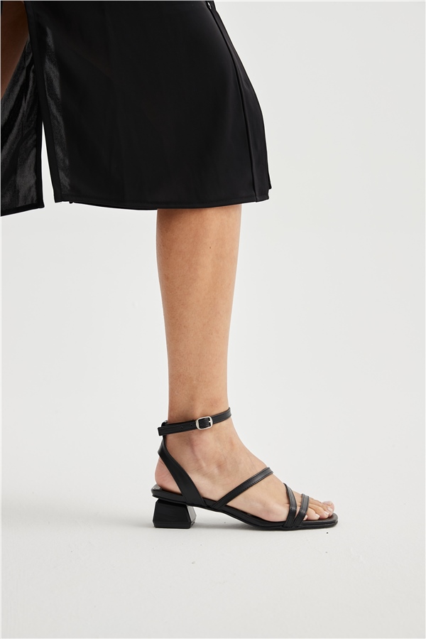 Agusto Kadın Topuklu Sandalet Siyah Deri
