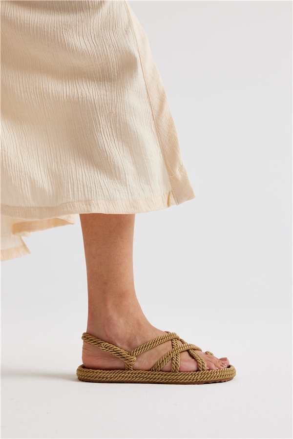 Julena Kadın Düz Sandalet Altın